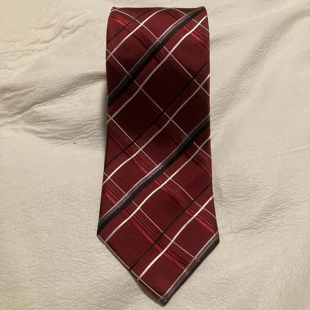 NWOT Croft & Barrow Red Plaid Tie 58/3.5